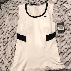 Nike dri-fit ‘tennis’ shirt